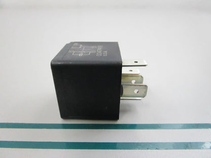 NEW OEM 3857533 Volvo Penta Relay 0810