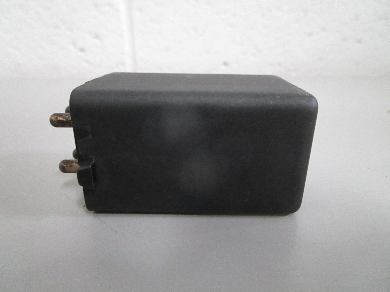 NEW OEM 0015450605 Mercedes-Benz Fuel Pump Relay 0820