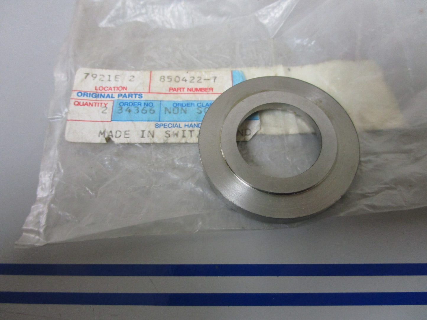 *NEW OEM* 0720 Volvo Penta Spacer Ring 850422-7