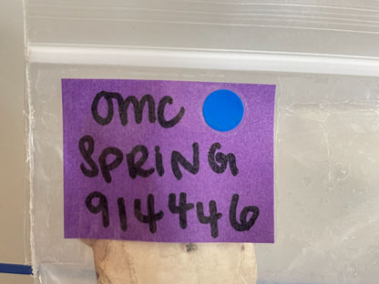 *NEW OEM* 0810 OMC Johnson Evinrude Spring 914446 0914446