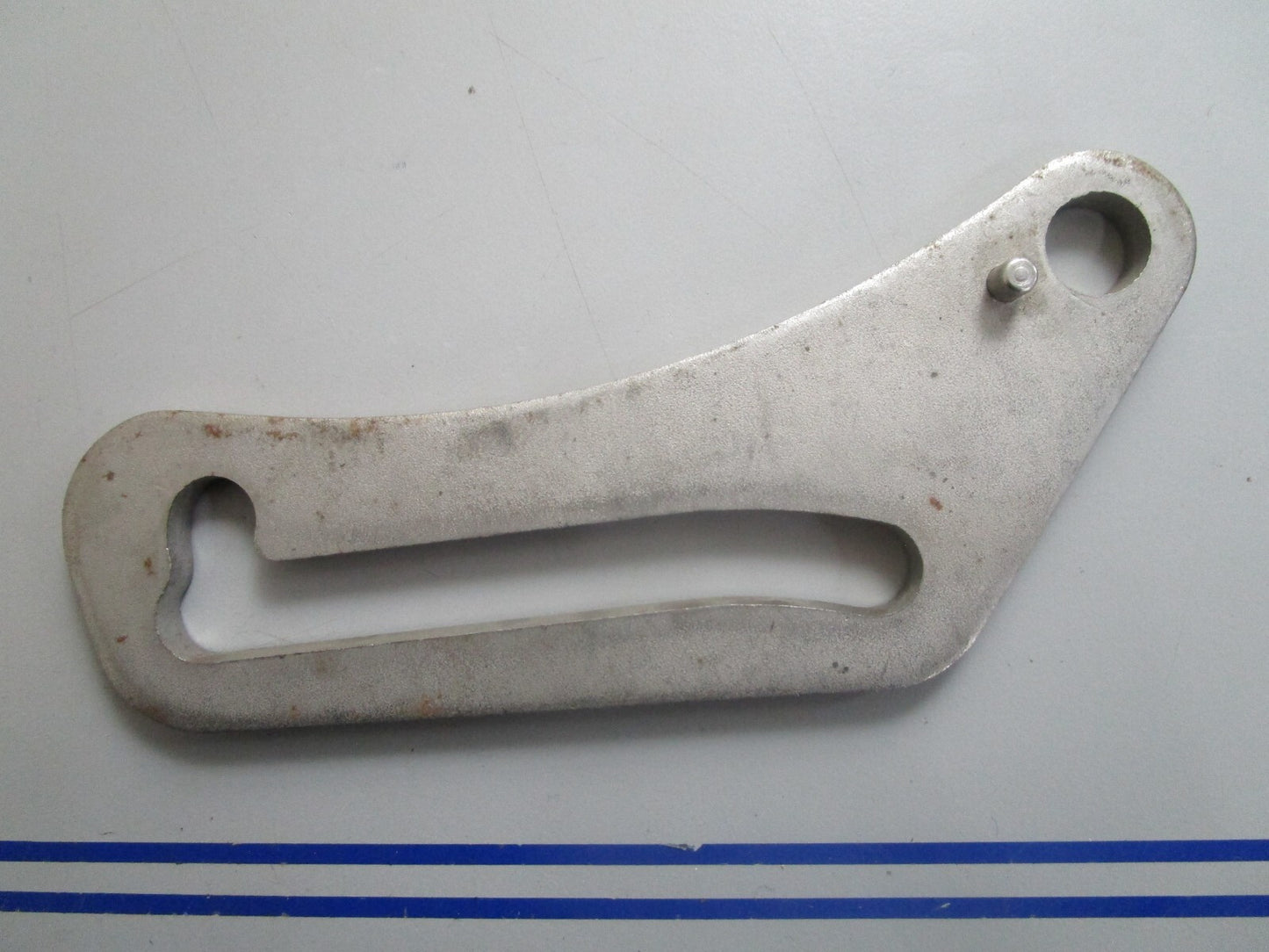 *NEW OEM* 0810 OMC Johnson Evinrude Tilt Lock 385691 0385691