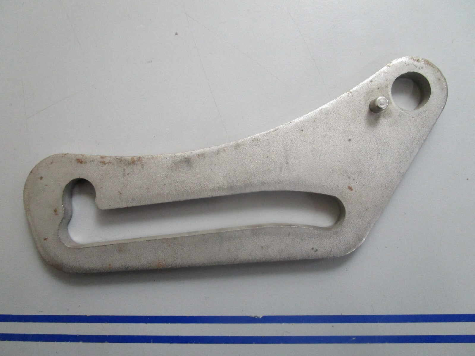 *NEW OEM* 0810 OMC Johnson Evinrude Tilt Lock 385691 0385691