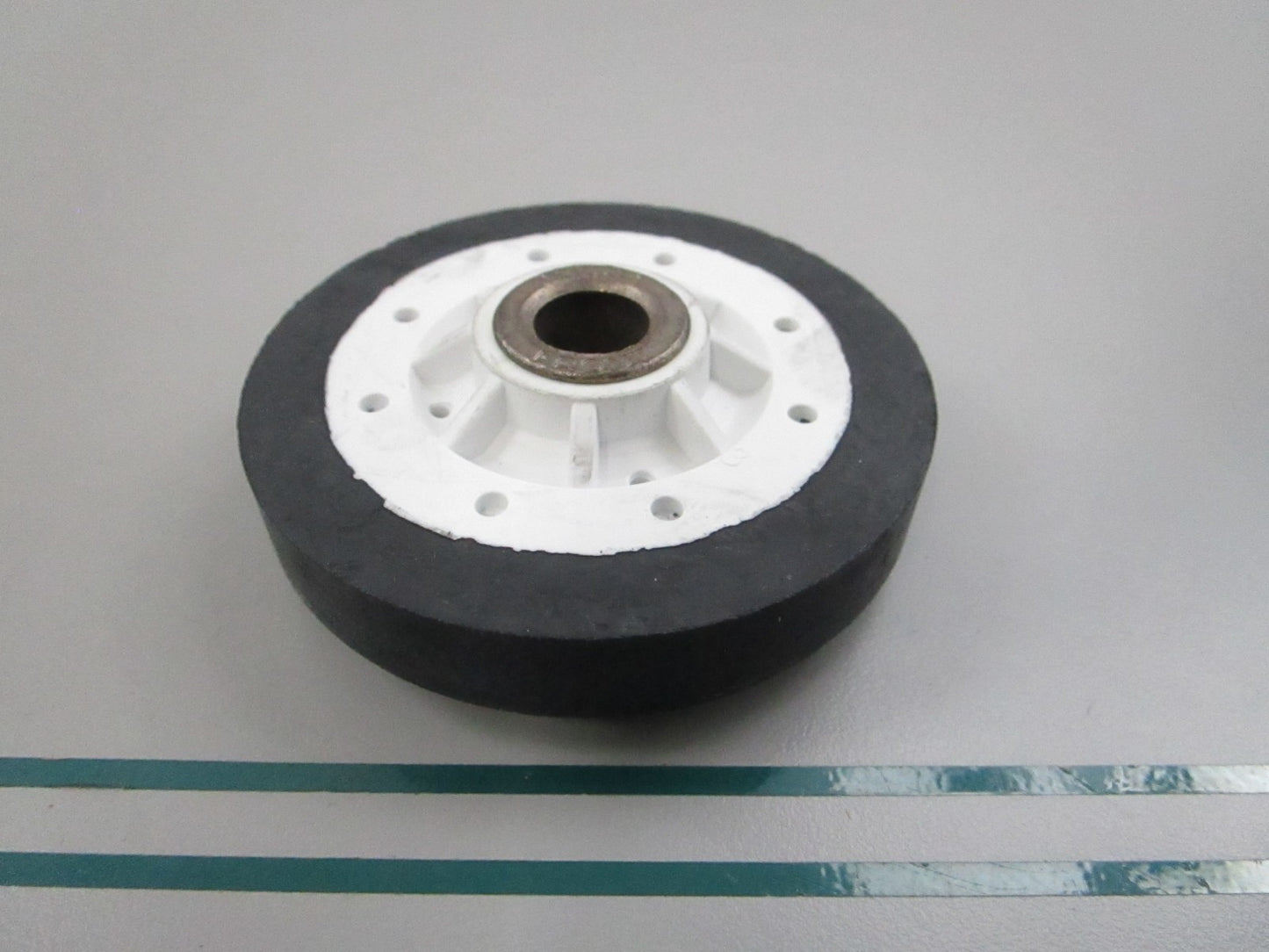 NEW OEM WP37001042 Whirlpool Dryer Drum Roller 0810