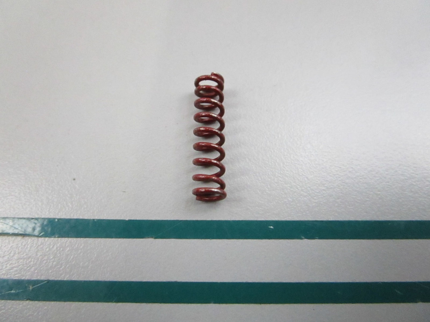 NEW OEM 327070 0327070 OMC Johnson Evinrude Detent Spring 0810