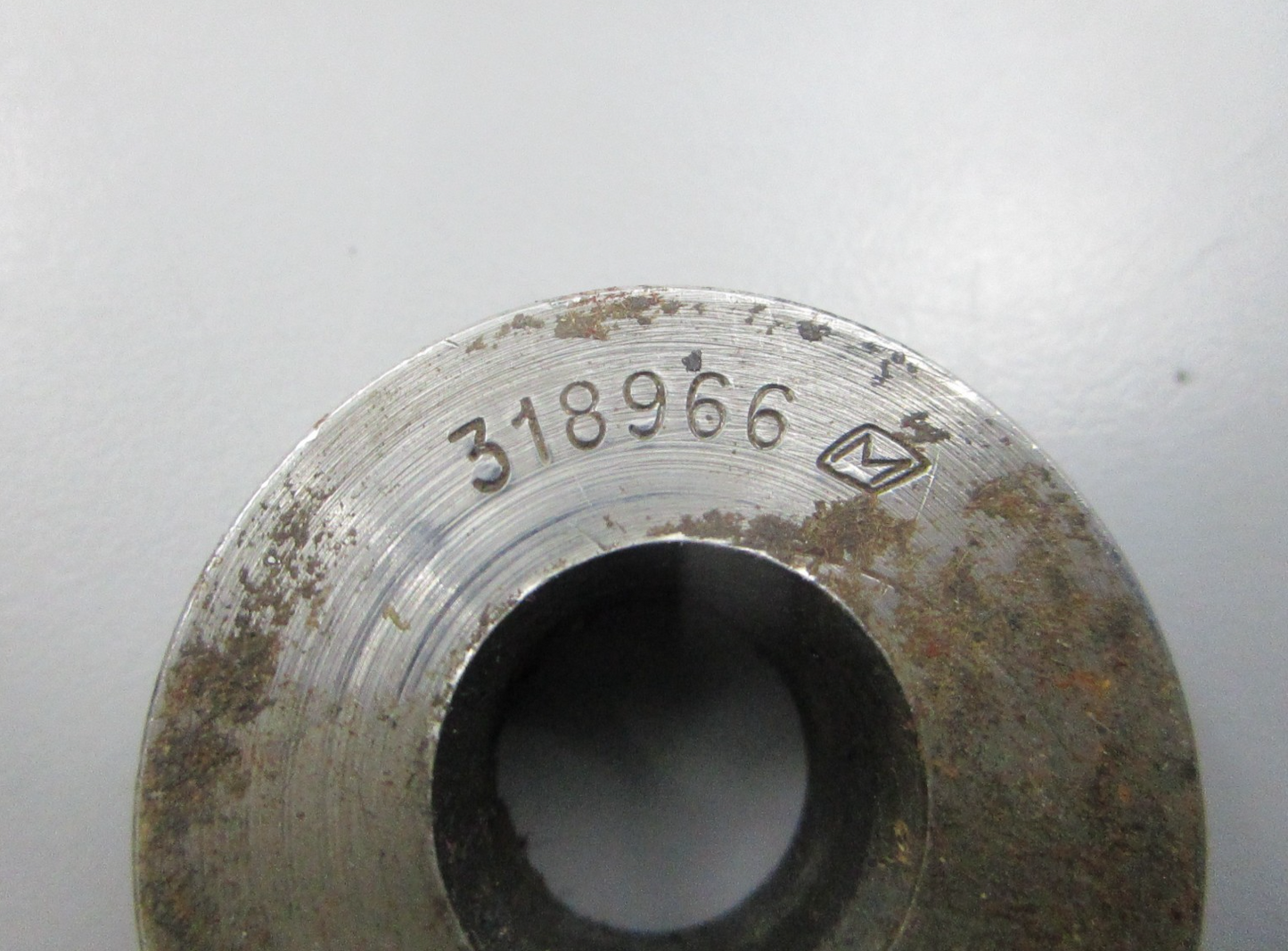 NEW OEM 318966 0318966 OMC Johnson Evinrude Thrust Washer 0810