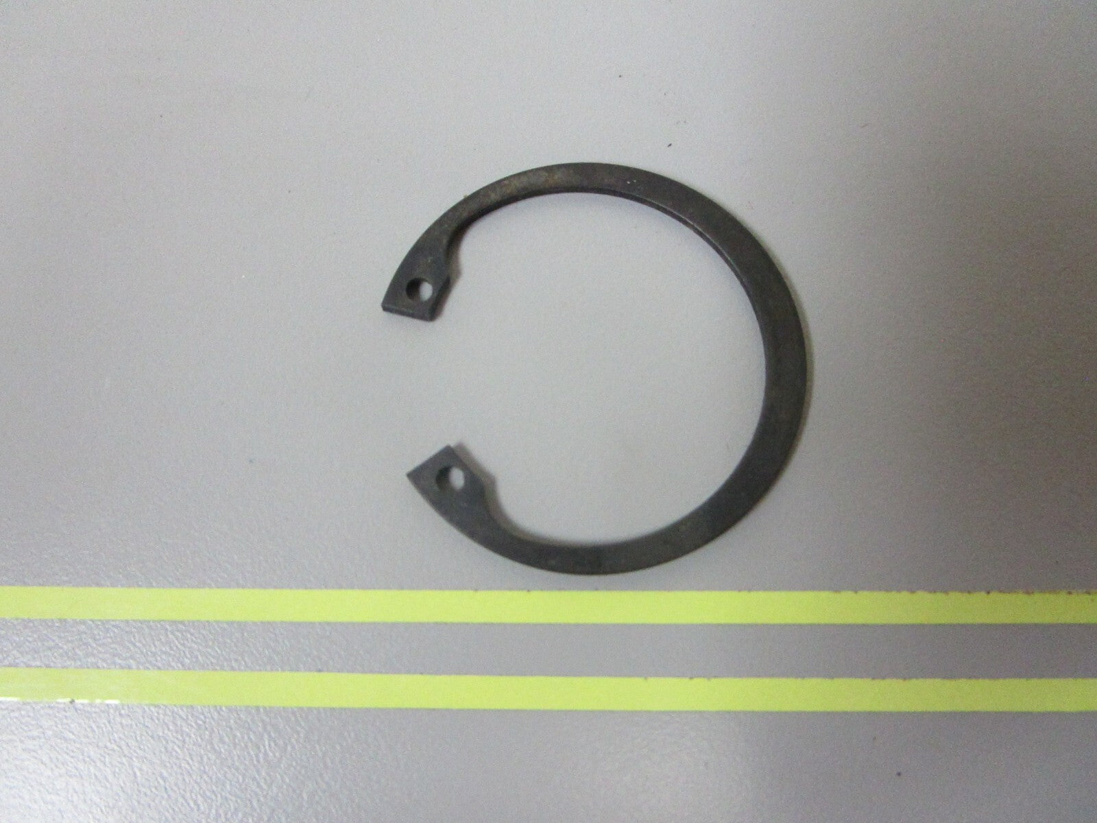 *NEW OEM* 0810 Volvo Penta Lock Ring 914523