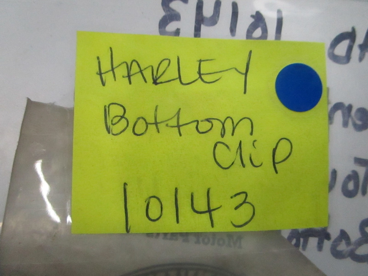 *NEW OEM* (LOT OF 2) 0810 Harley Davidson Bottom Clip 10143