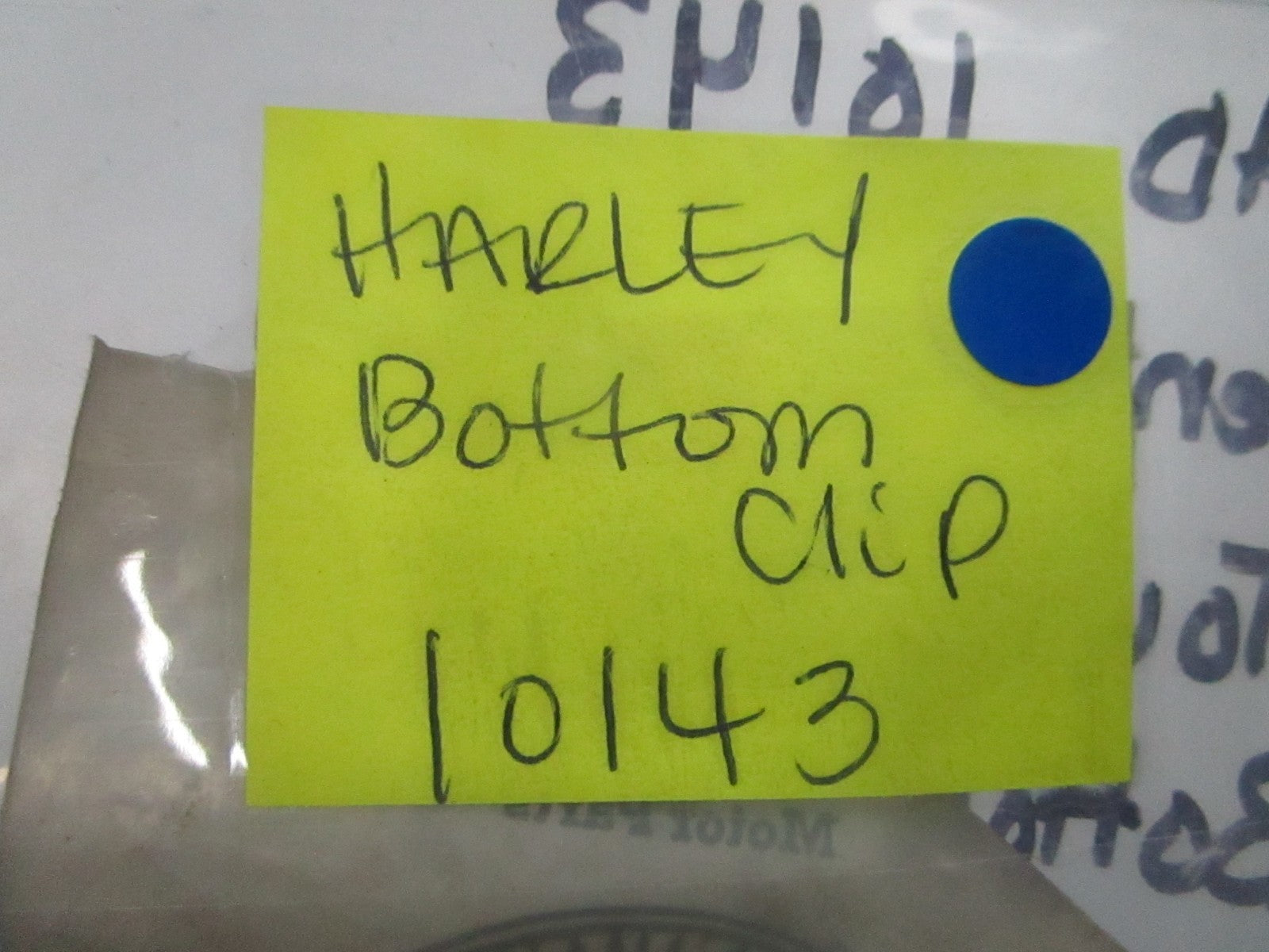 *NEW OEM* (LOT OF 2) 0810 Harley Davidson Bottom Clip 10143