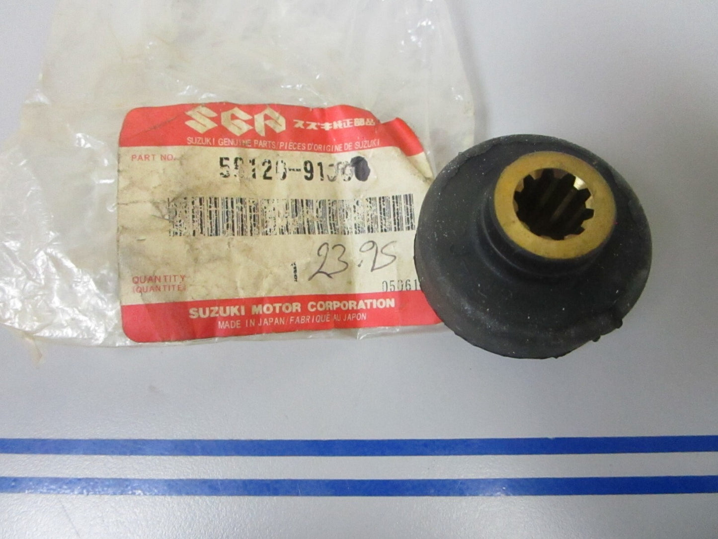 *NEW OEM* 0810 Suzuki Propeller Bush 58210-91J00