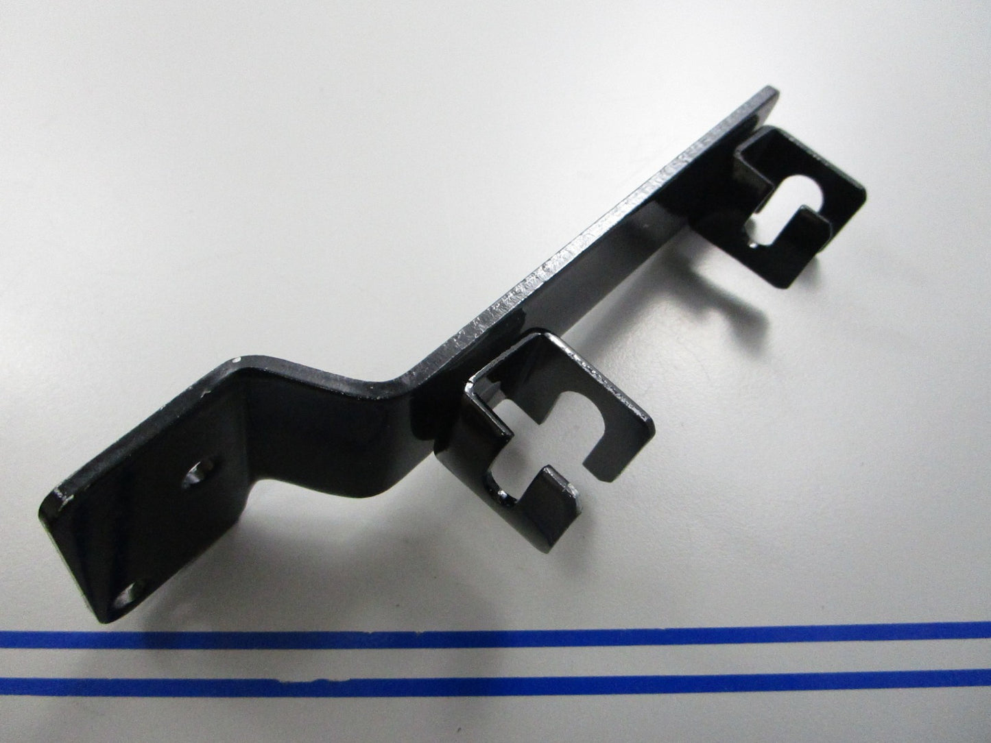 *NEW OEM* 0720 Tohatsu Nissan Cable Clip 3B2-83820-0