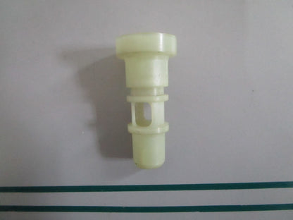 NEW OEM 1030780283 Mercedes-Benz Fuel Injector Nozzle Holder 0820