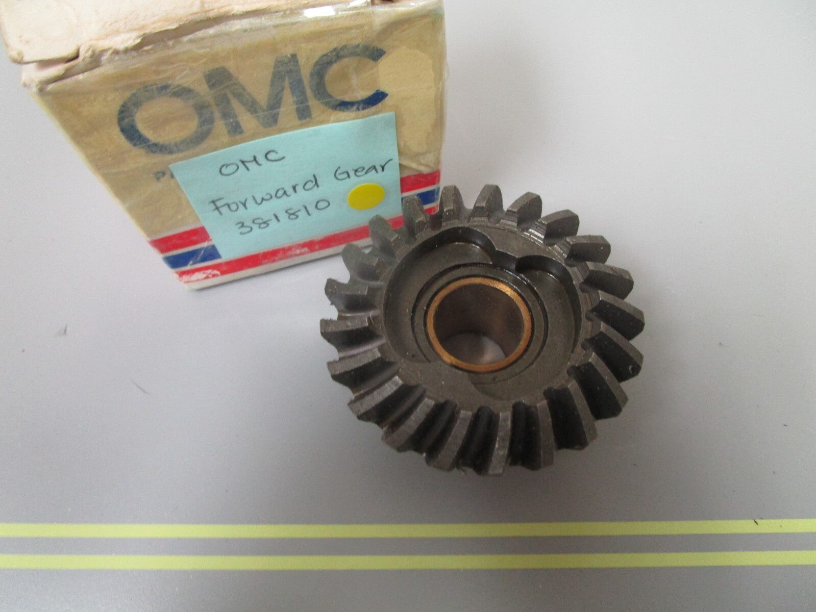 *NEW OEM* 0810 OMC Johnson Evinrude Forward Gear 381810 0381810