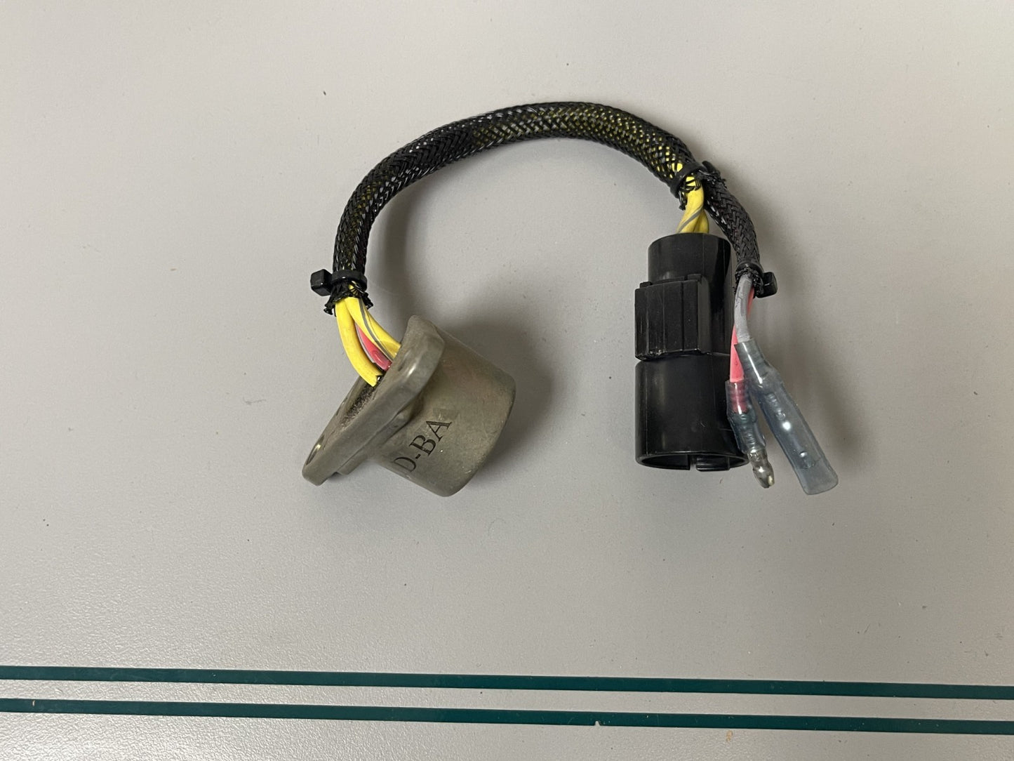 NEW OEM 585081 Johnson Evinrude Rectifier Regulator 0670