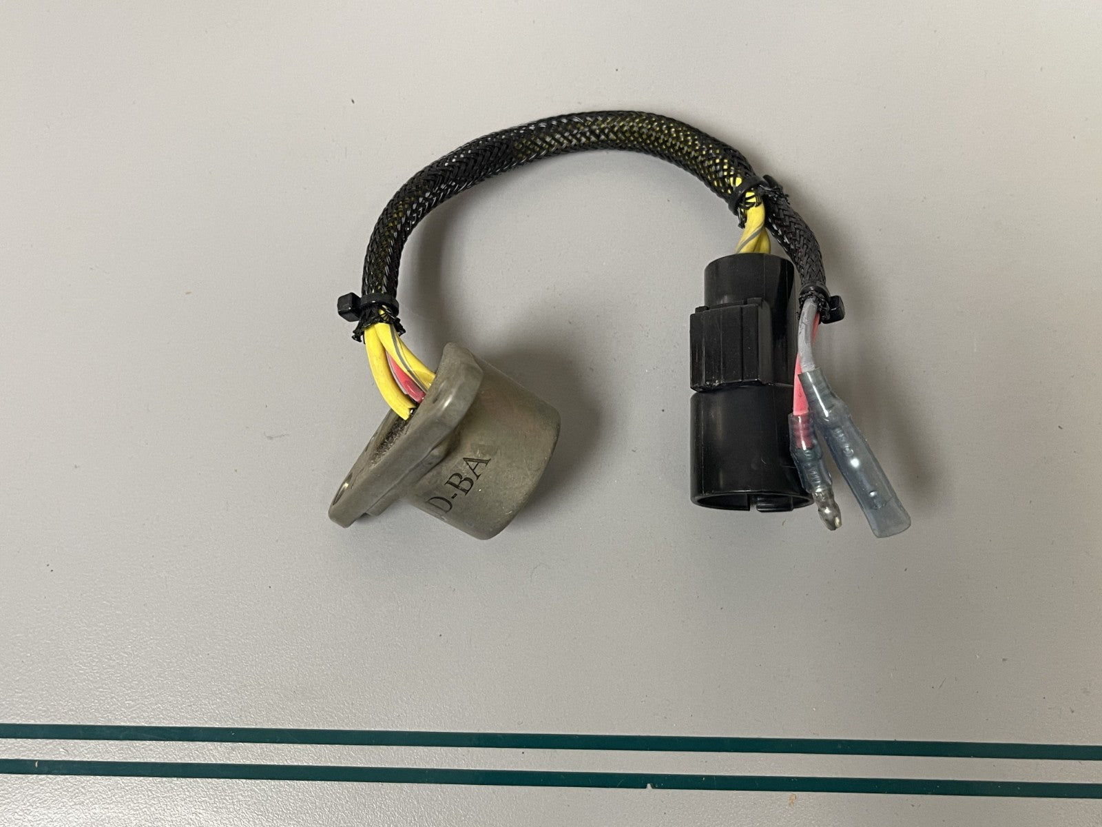 NEW OEM 585081 Johnson Evinrude Rectifier Regulator 0670