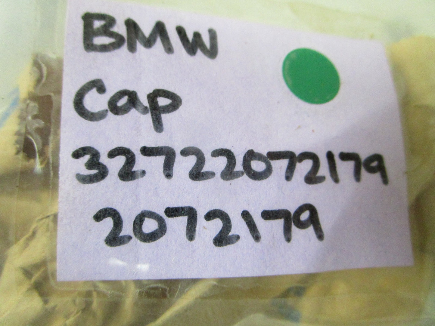 NEW OEM 32722072179 2072179 BMW Cap 0810