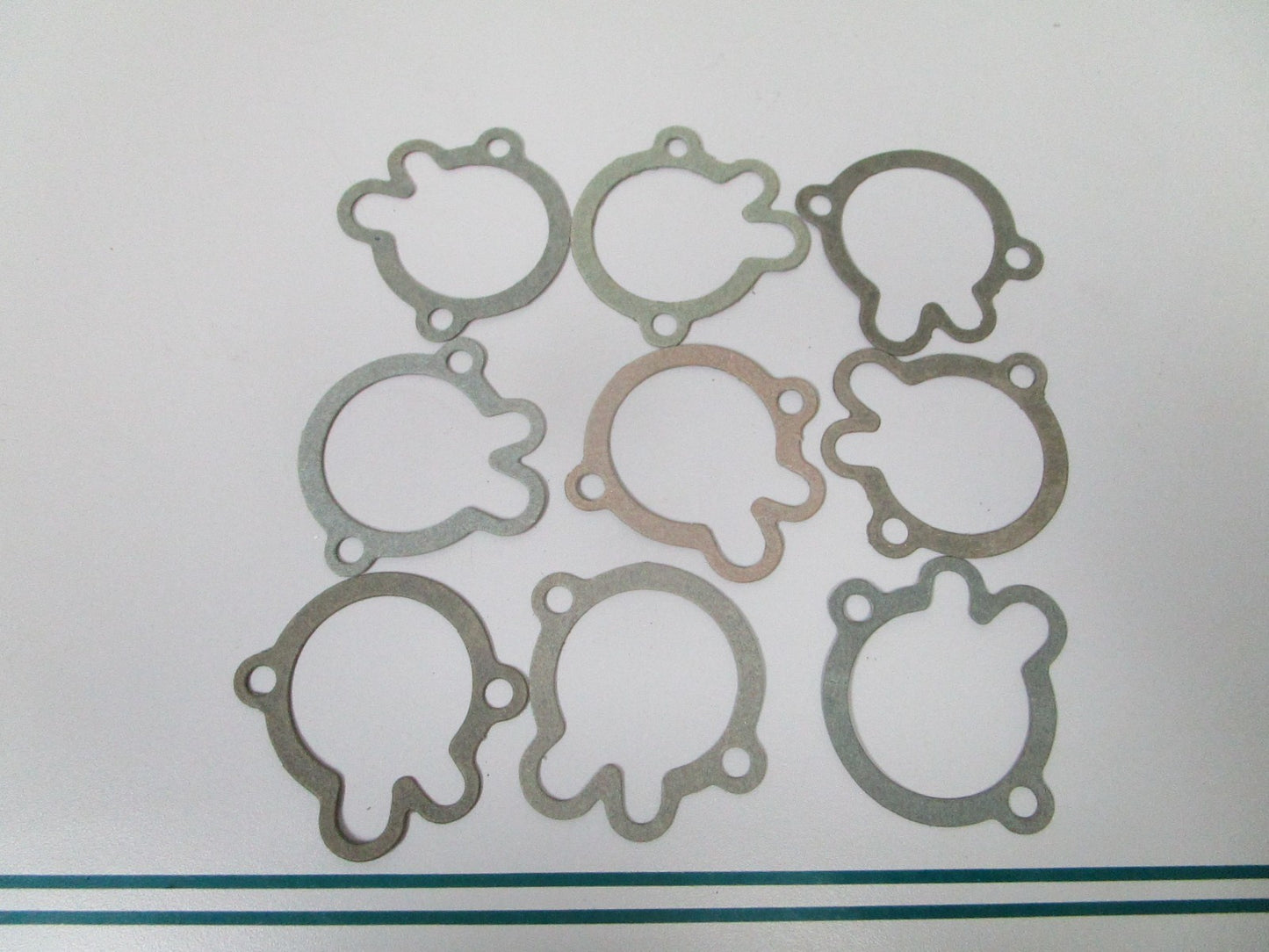 NEW OEM (LOT OF 9) 305441 0305441 OMC Johnson Evinrude Gasket 0810