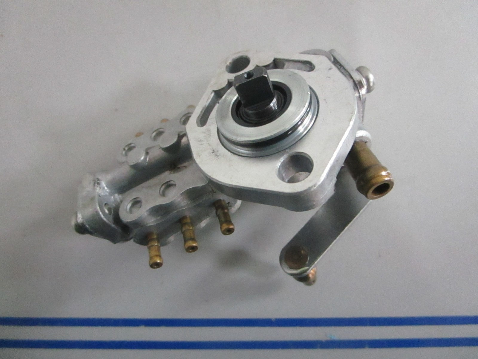 NEW OEM 60V-13200-11-00 Yamaha Oil Injection Pump Assy 0820