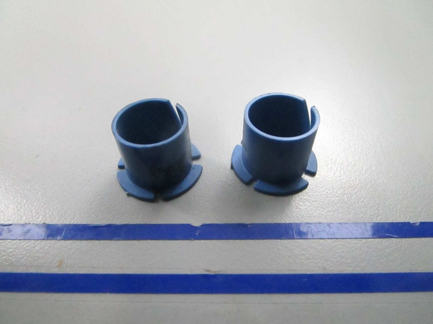 *NEW OEM* (LOT OF 2) 0810 OMC Johnson Evinrude Bushing 340365 0340365