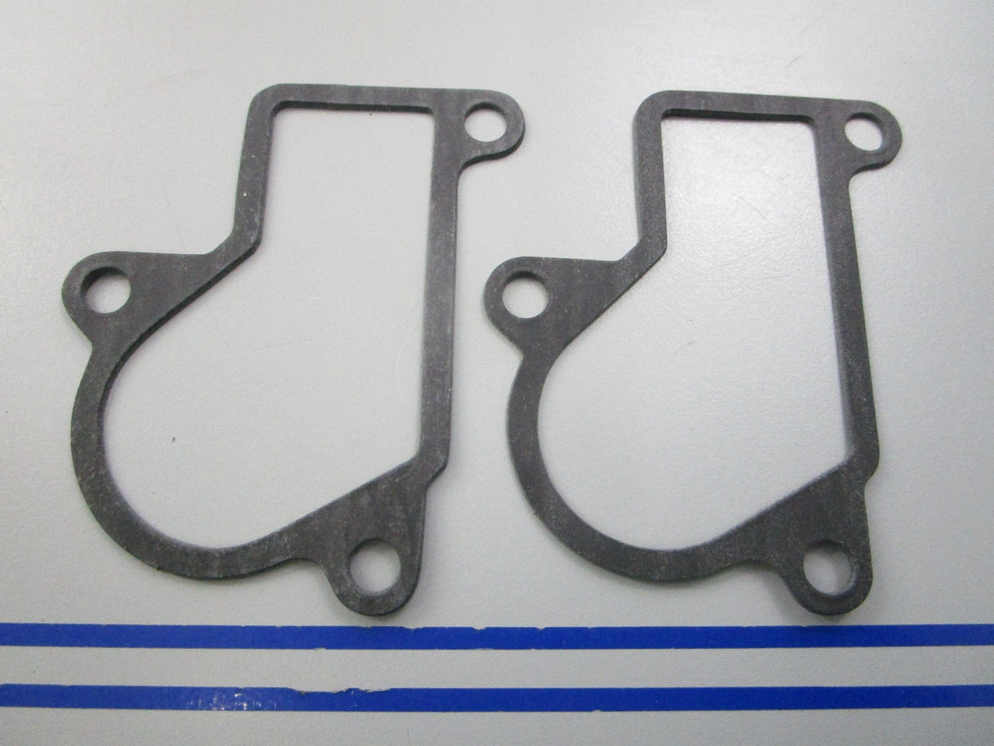 NEW OEM (LOT OF 2) 14213-92D10 Suzuki Gasket 0810