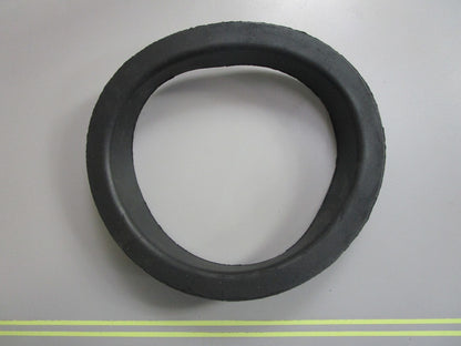 *NEW OEM* 0810 Volvo Penta Support Ring 838733