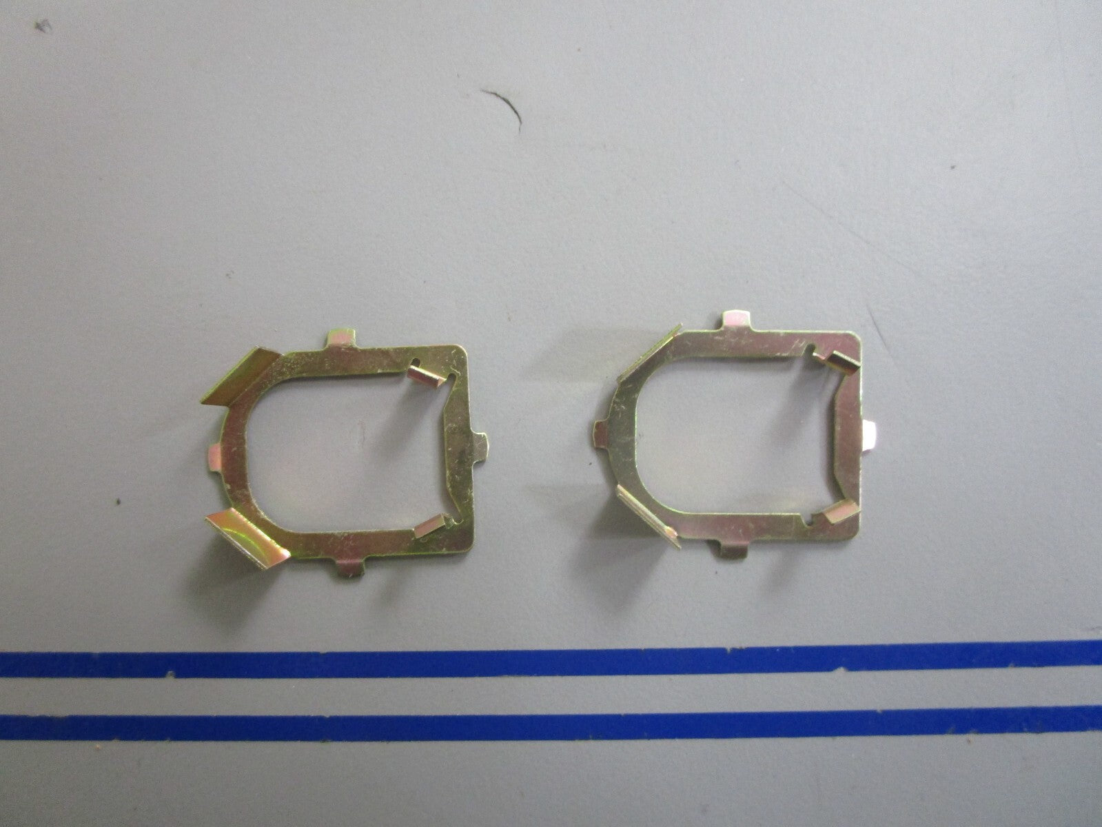 *NEW OEM* (LOT OF 2) 0810 OMC Johnson Evinrude Retaining Clip 126565 0126565