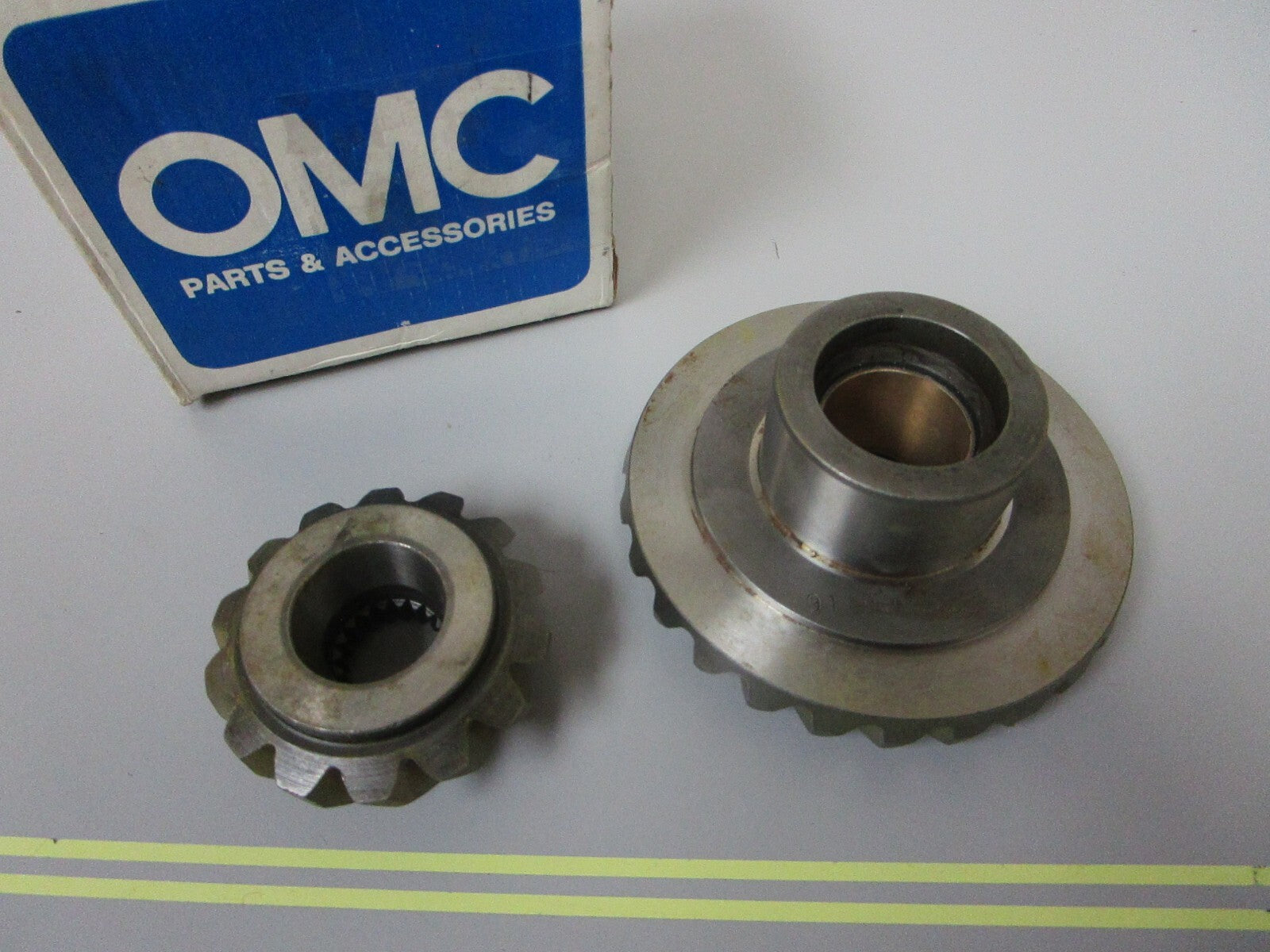 *NEW OEM* 0720 OMC Johnson Evinrude Gear Set 910993 983141 0910993 0983141