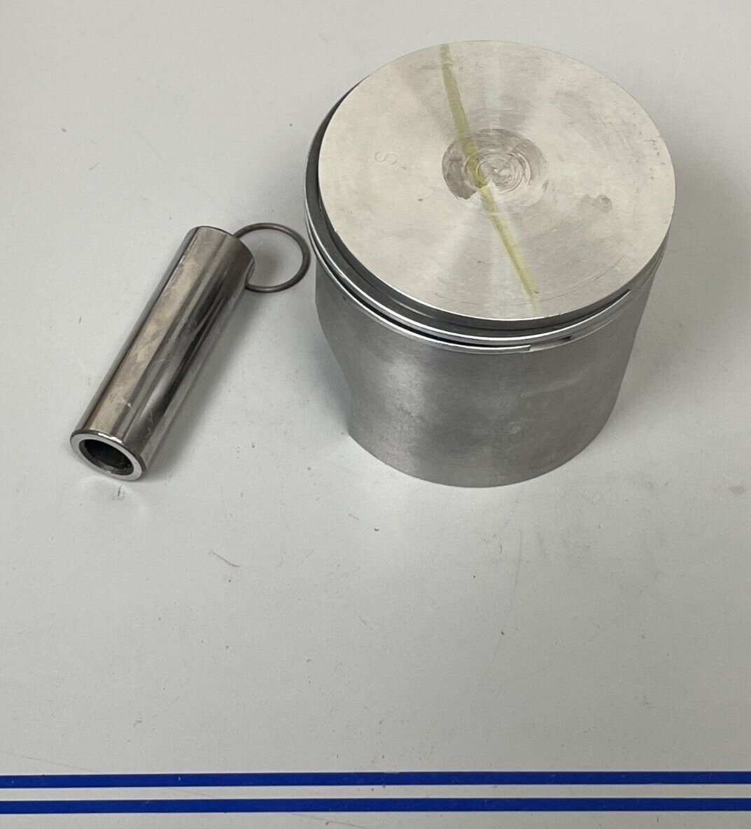 *NEW OEM* 0670 Mercury Quicksilver Piston Assembly .015 765-7042A2 765 7042A2