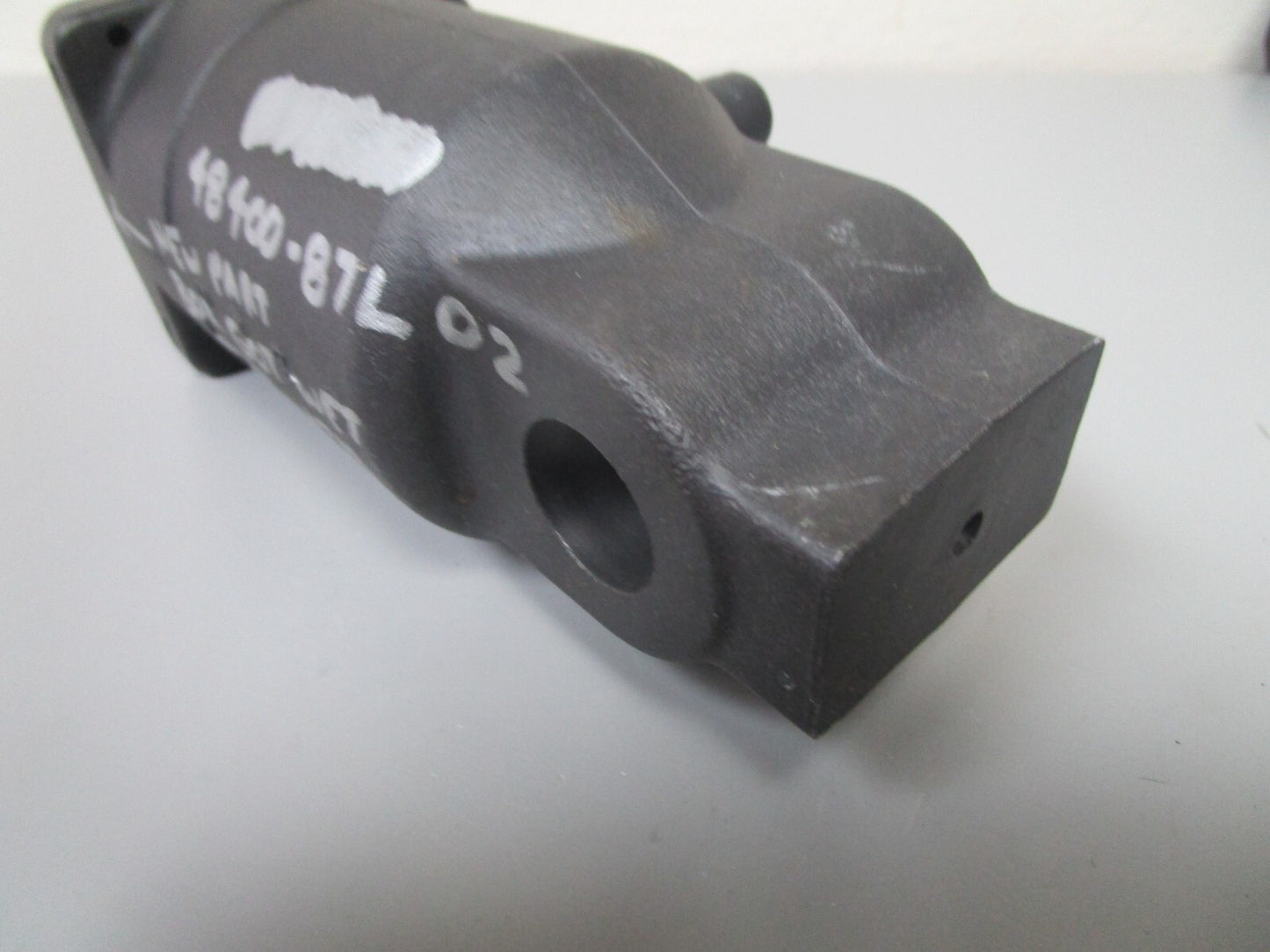 *NEW OEM* *6 MONTH WARRANTY* 0720 Suzuki 70 80 90 hp Manifold Ay 48400-87L02