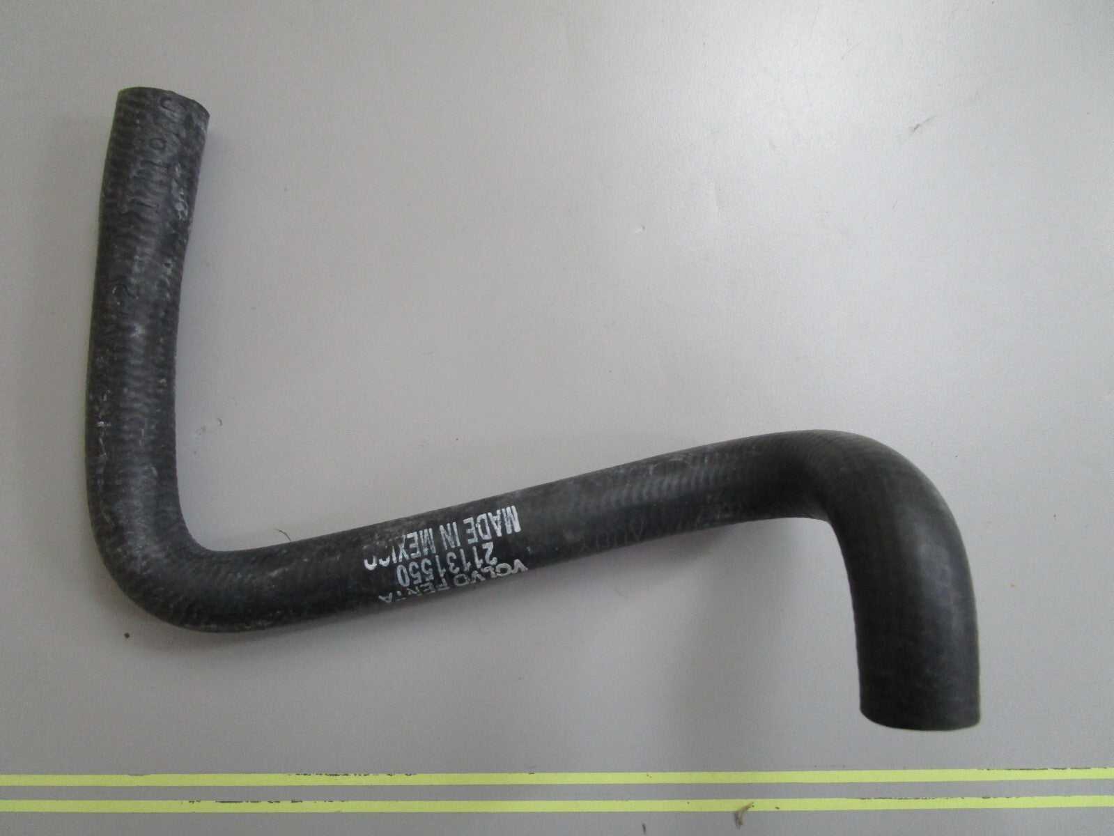 *NEW OEM* 0810 Volvo Penta Hose 21131550