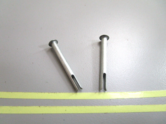 *NEW OEM* (LOT OF 2) 0750 OMC Johnson Evinrude SWIVEL RIVET 316141 0316141