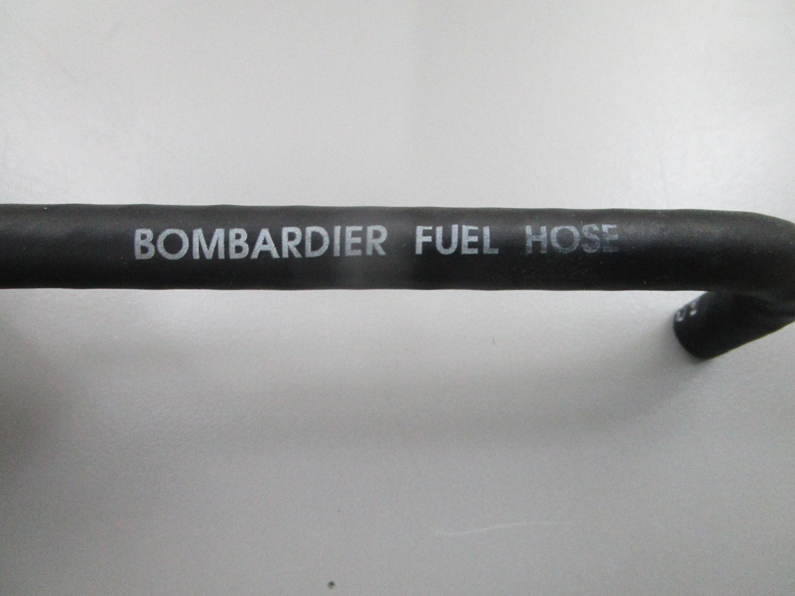 *NEW OEM* 0810 OMC Johnson Evinrude Hose 331227 0331227