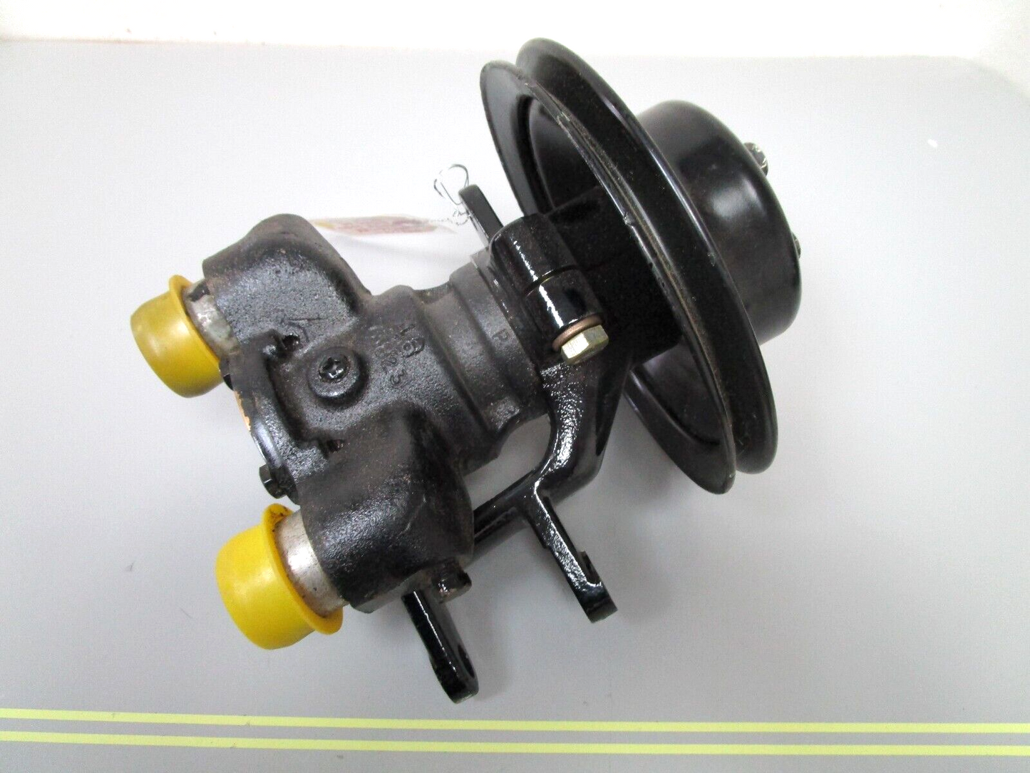 *NEW OEM* 0720 Mercury Mercruiser 5.0 5.7 7.4 Water Pump & Pulley Ay 72774A32