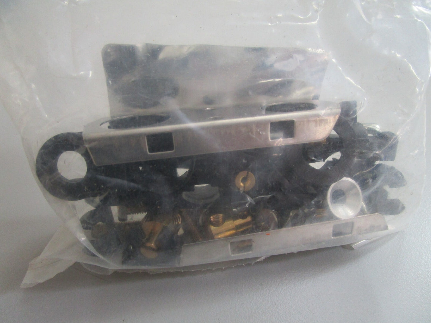 *NEW OEM* 0820 Volvo Penta Hardware Kit 3857721