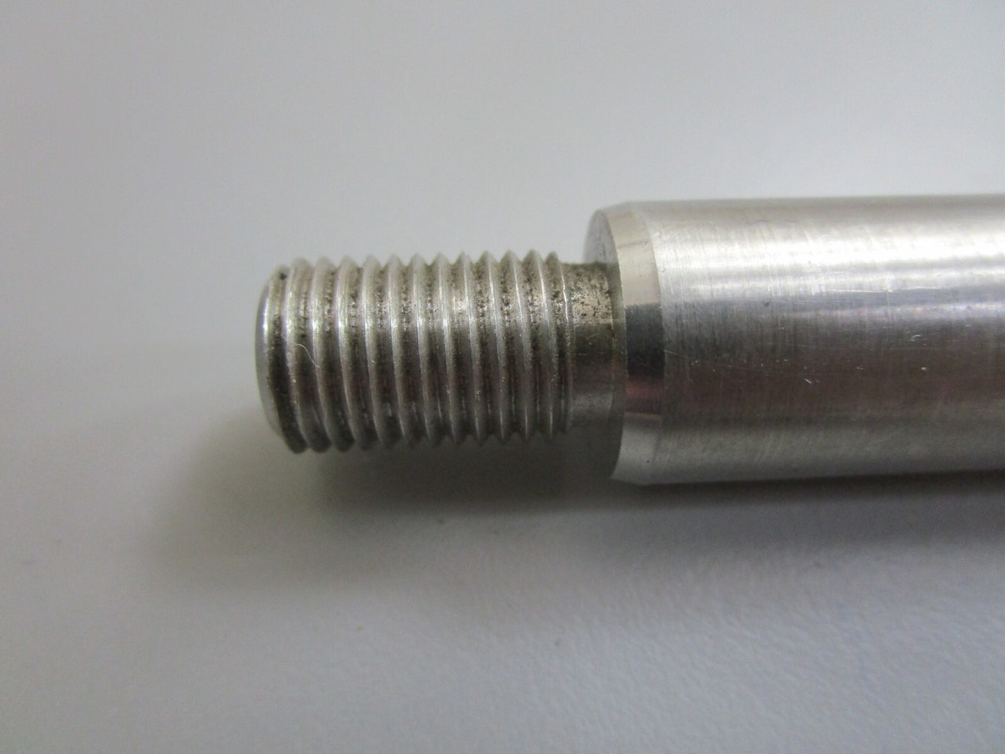 *NEW OEM* 0820 OMC Johnson Evinrude Pivot Pin 911819 0911819