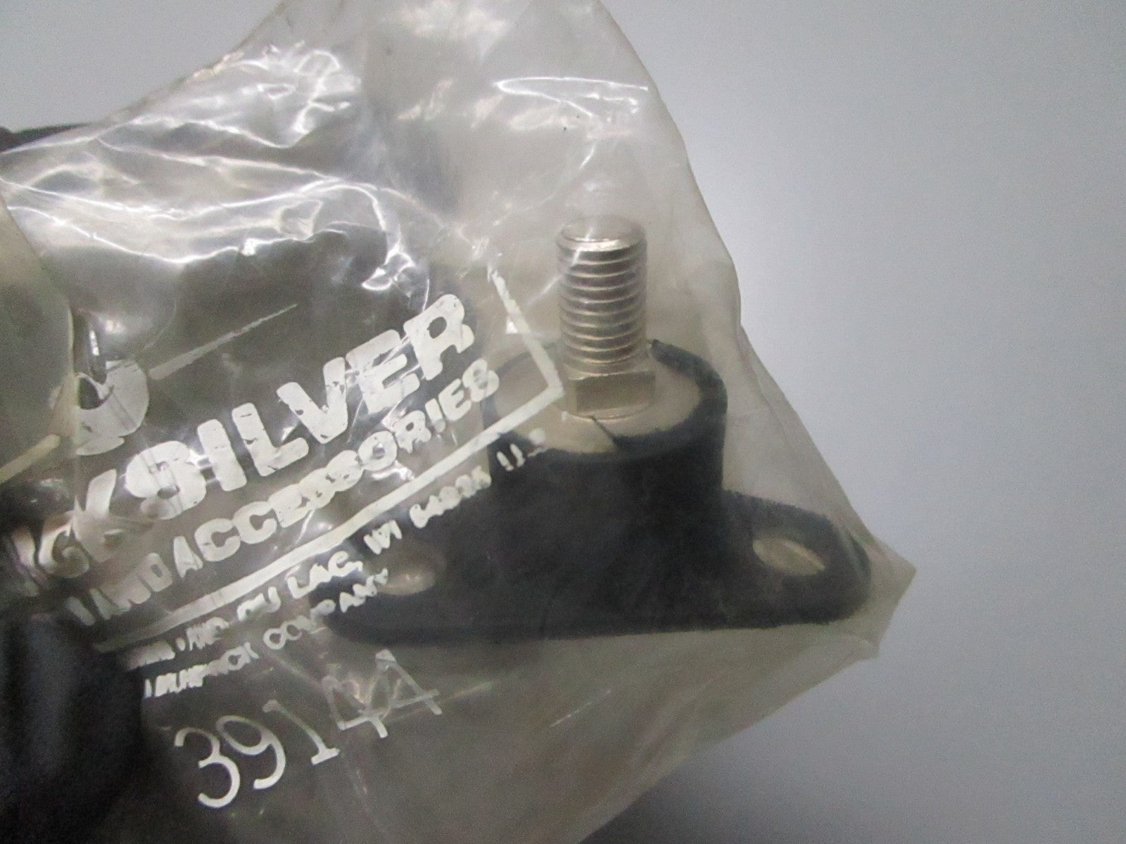*NEW OEM* 0720 Mercury Quicksilver Mount 39144