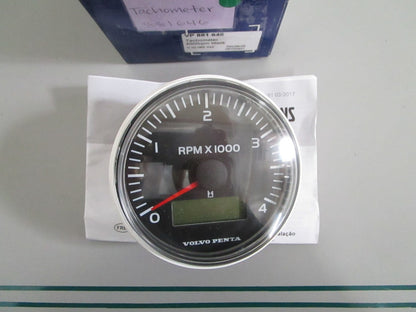 NEW OEM 881646 Volvo Penta Tachometer 0820