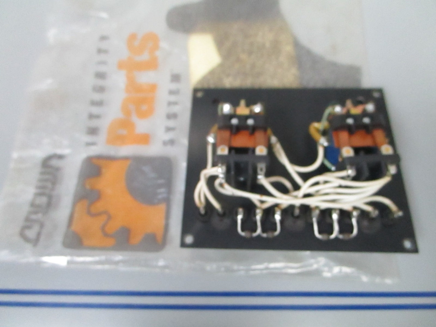 *NEW OEM* 0720 Crown Wiring Block Cover 121390