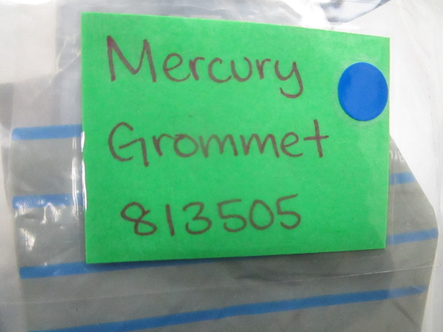 *NEW OEM* 0810 Mercury Quicksilver Grommet 813505
