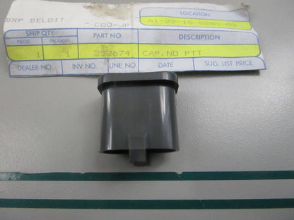 NEW OEM 352674 0352674 OMC Johnson Evinrude Cap 0810