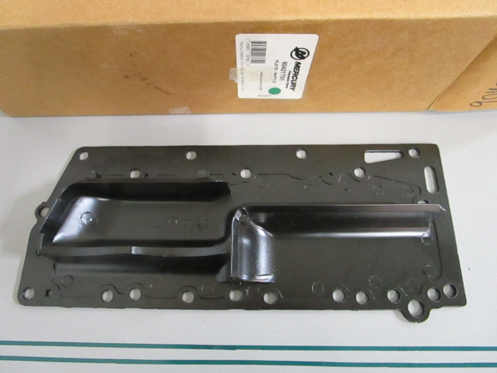 NEW OEM 90421T01 Mercury Quicksilver Baffle Plate 0820