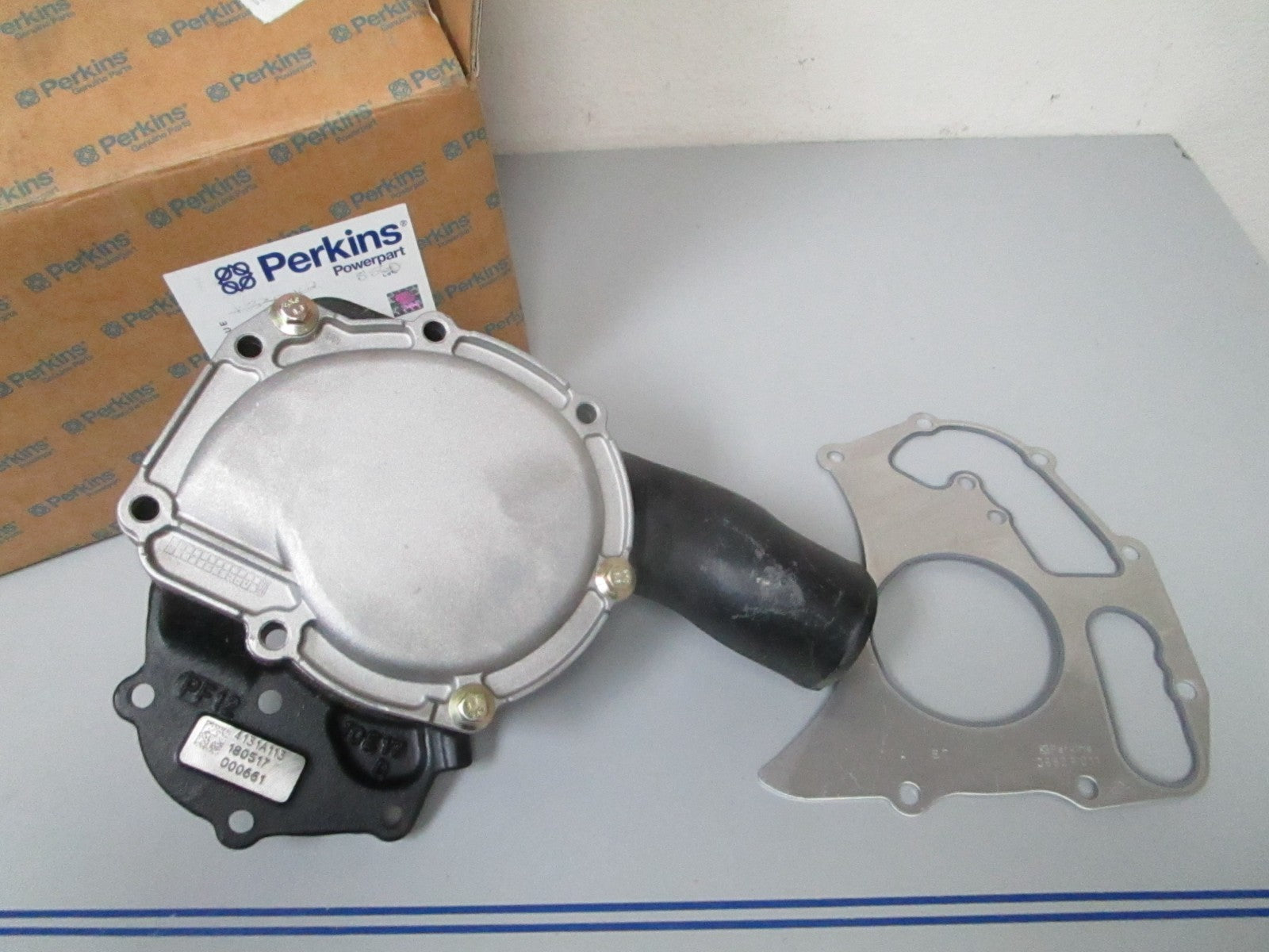 *NEW OEM* 0720 Perkins Water Pump Kit U5MW0208