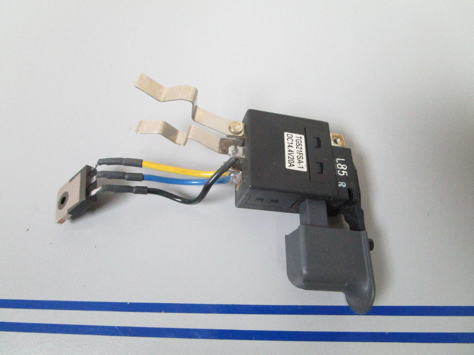 NEW OEM 315-140 Hitachi Switch 0720