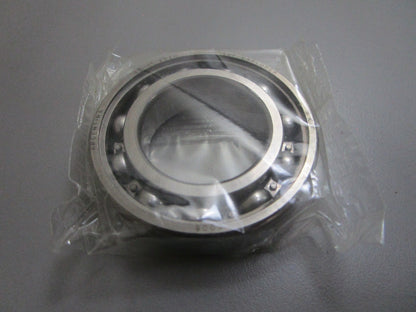 *NEW OEM* 0810 Volvo Penta Ball Bearing 19258