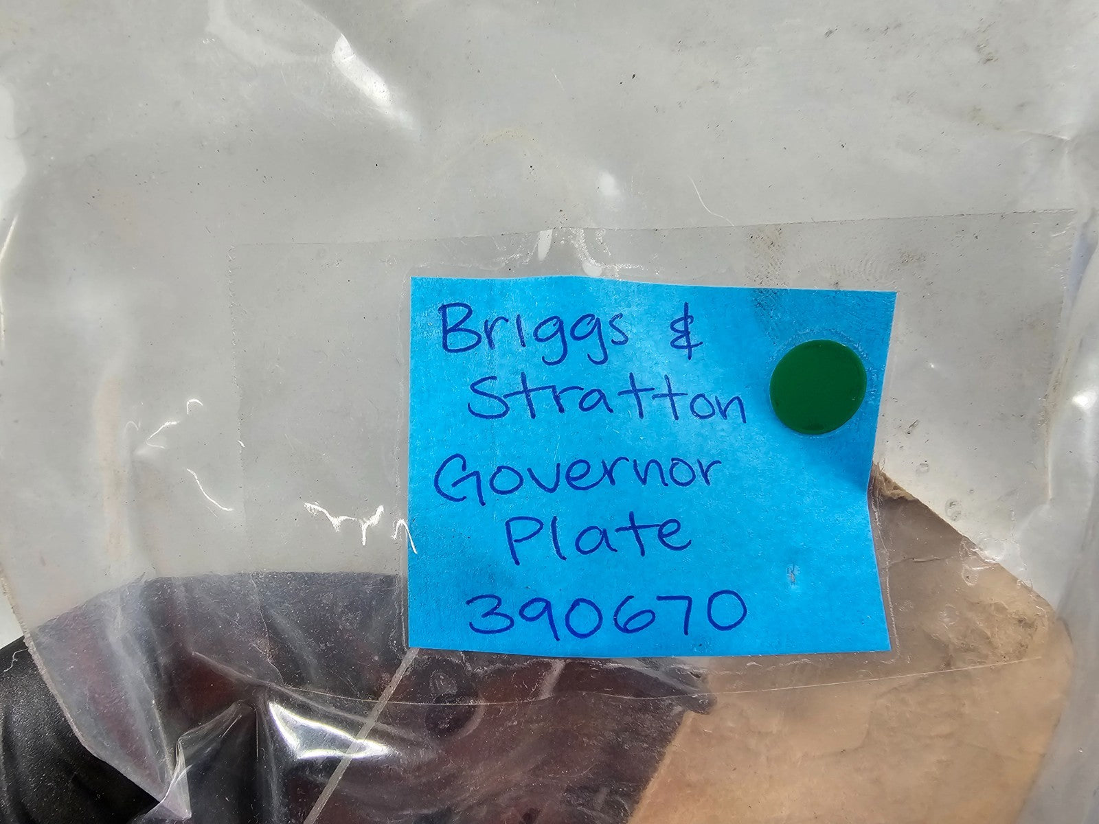 NEW OEM 390670 Briggs & Stratton Governor Plate 0810