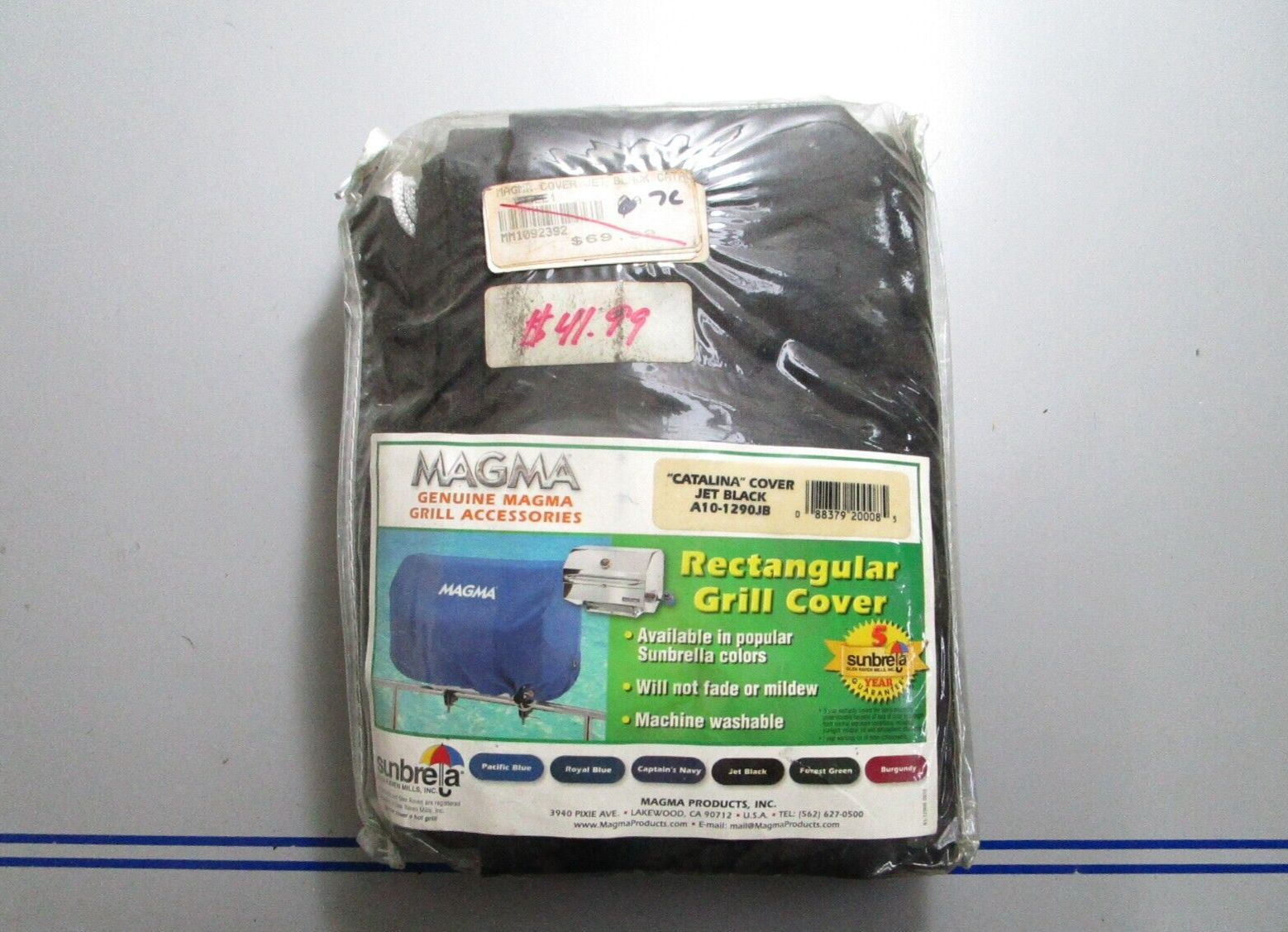 *NEW* 0810 Magma 12x18 Rectangular Black Grill Cover Jet A10-1290JB