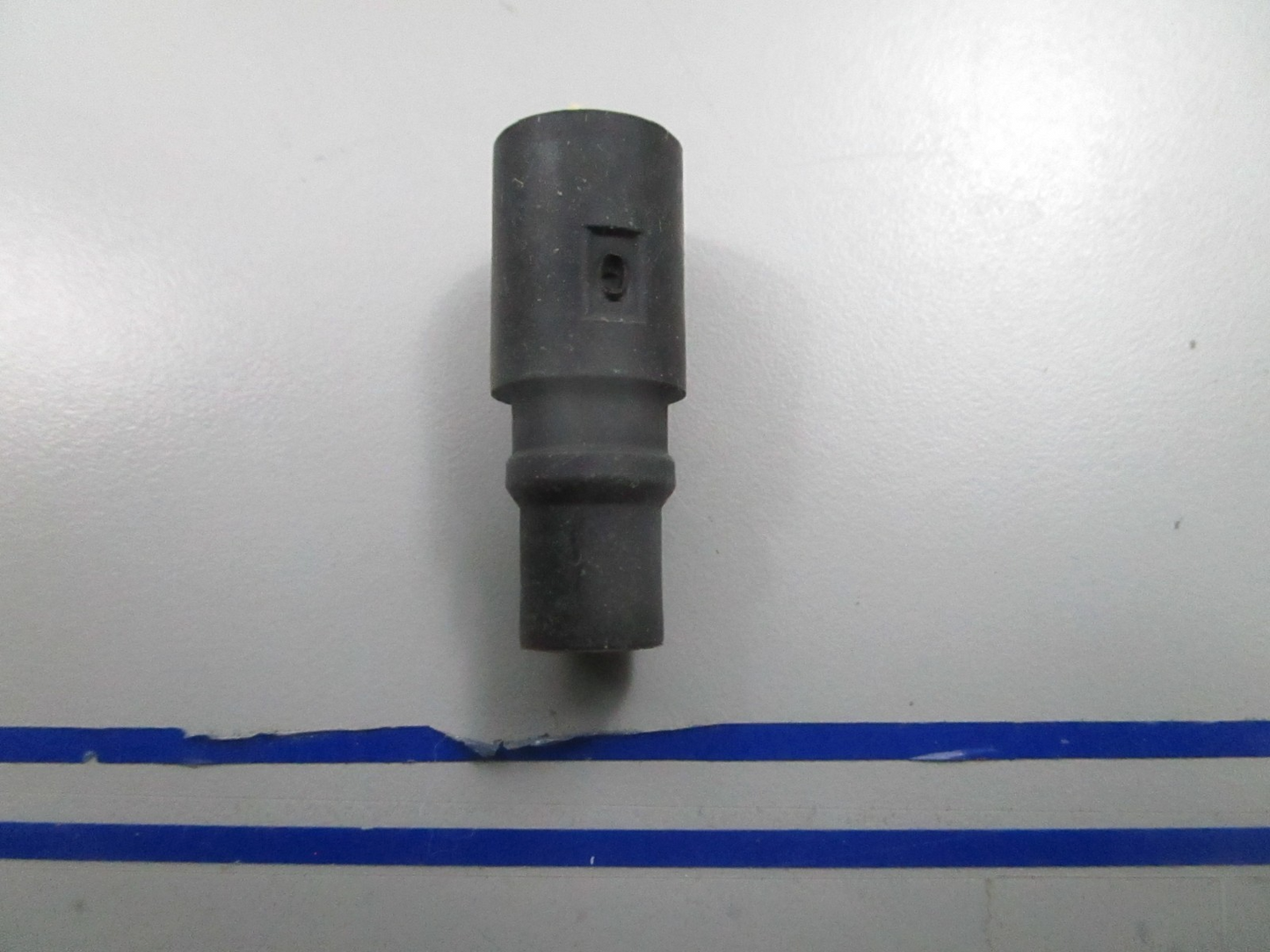 *NEW OEM* 0810 OMC Johnson Evinrude Connector 513357 0513357