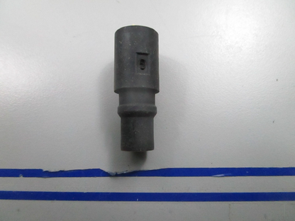 *NEW OEM* 0810 OMC Johnson Evinrude Connector 513357 0513357