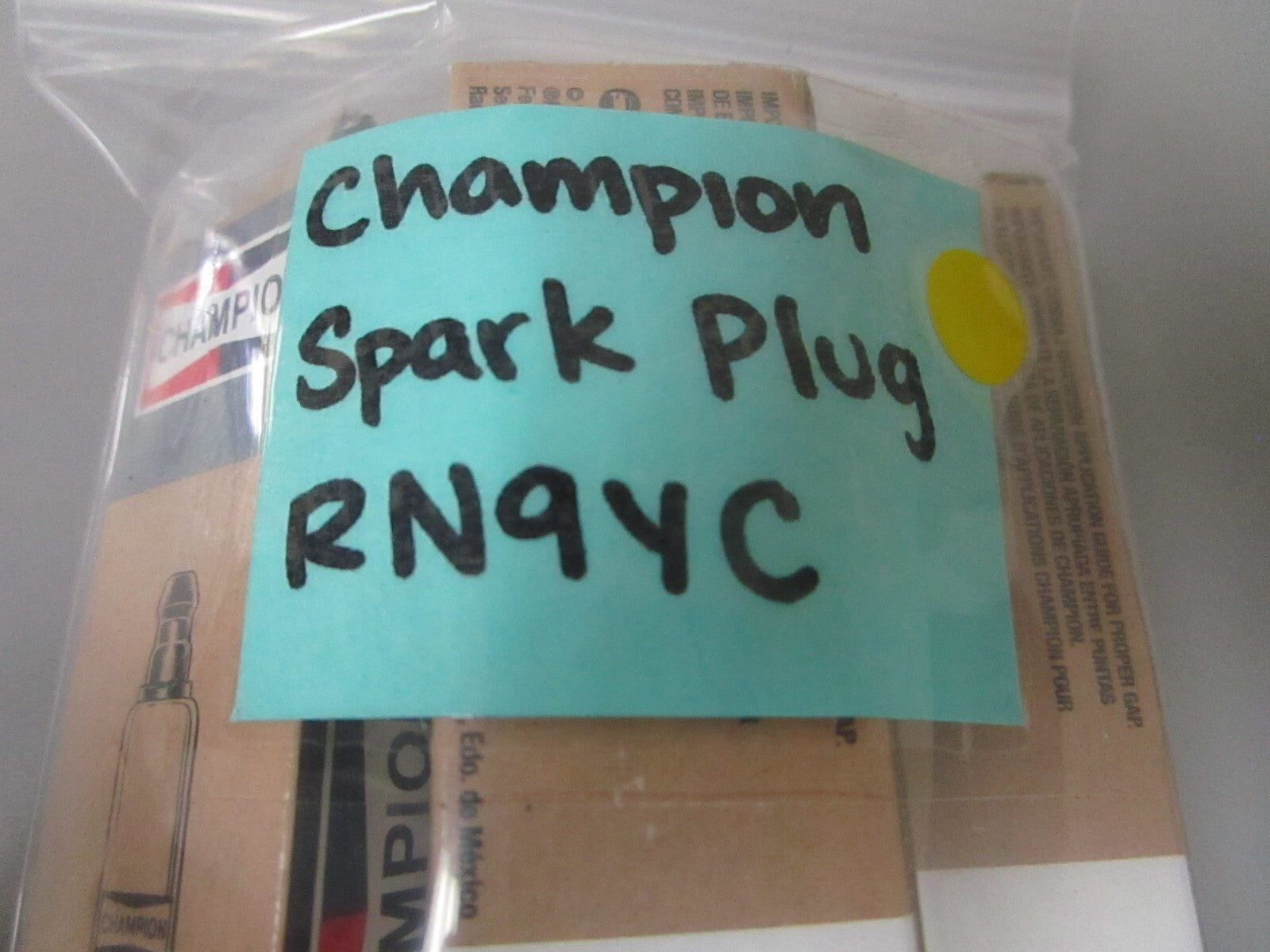*NEW* 0810 Champion Spark Plug RN9YC