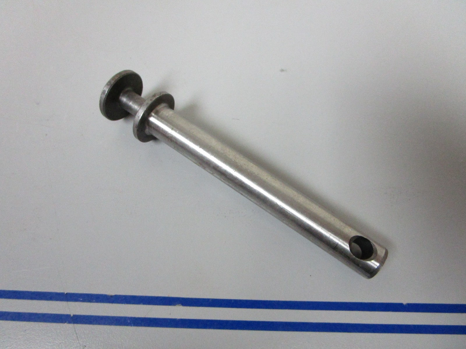 *NEW OEM* 0810 OMC Johnson Evinrude Shifter Shaft 334143 0334143