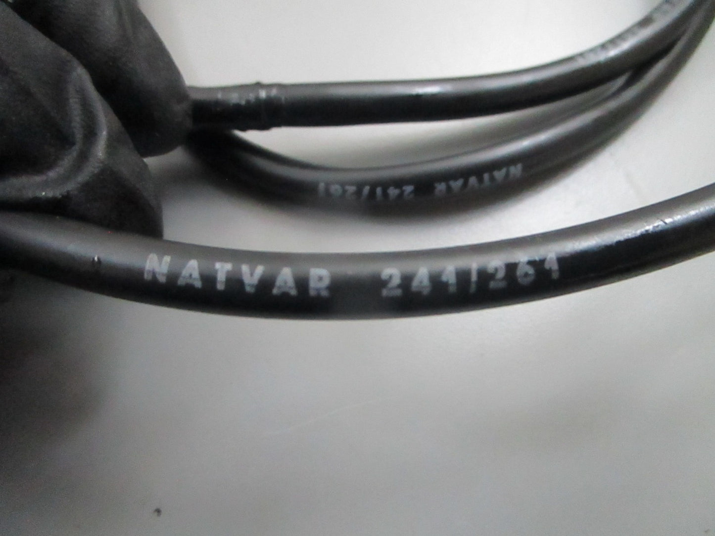 *NEW OEM* 0810 OMC Johnson Evinrude Fuse Holder & Lead 983322 0983322